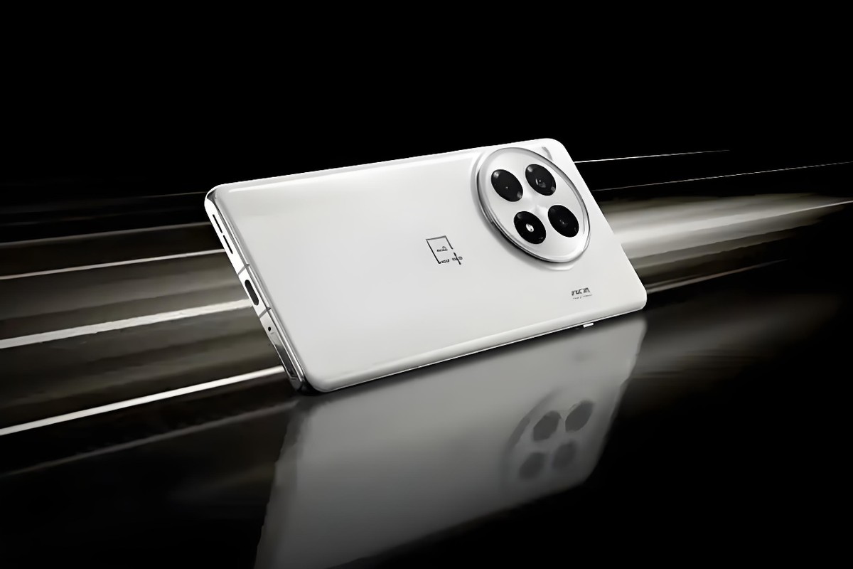 3000元“卷王之王”,24GB+1TB+6100mAh,OPPO这一波让人看懵了!