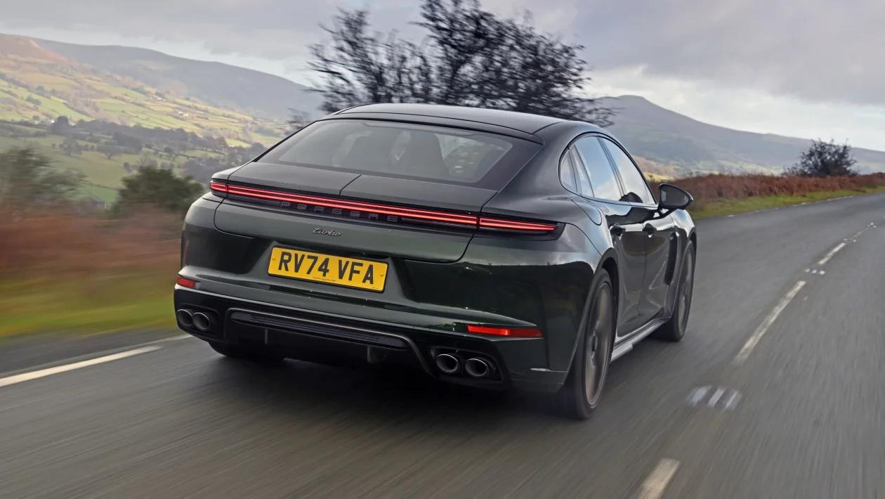 主要提升在内在,全新保时捷Panamera Turbo E-Hybrid实车图曝光