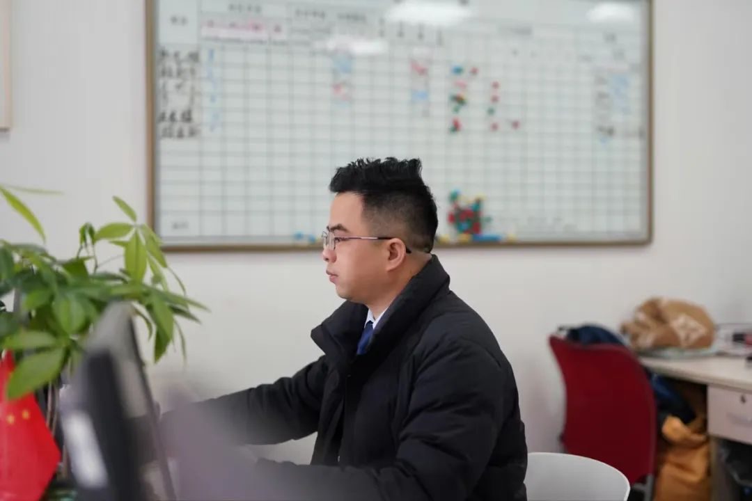 30岁结缘房产,35+岁连续2年破百万!他怎么做到“越老越吃香”?