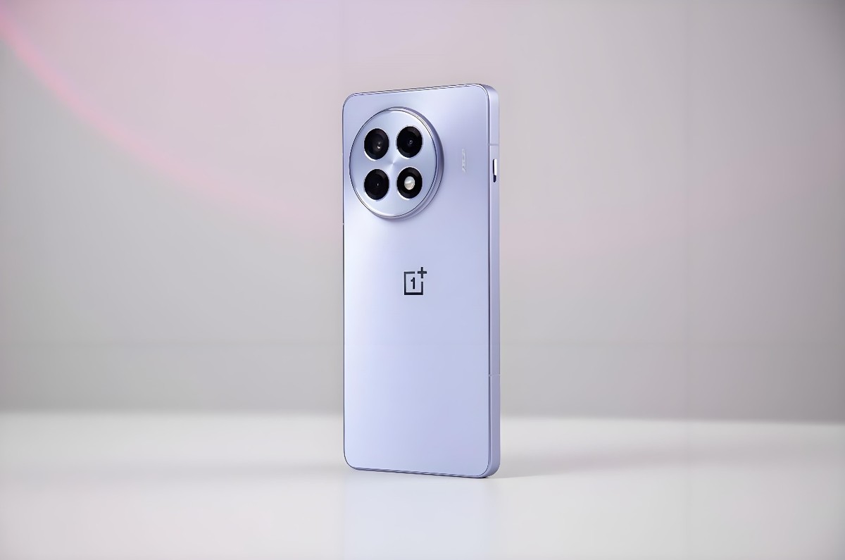 骁龙8Gen3+6400mAh,16GB+512GB仅2439元,“性能怪兽”上身!