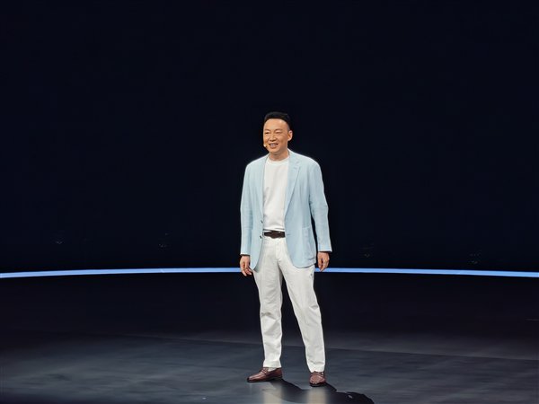 前华为悍将 荣耀CEO李健开通微博