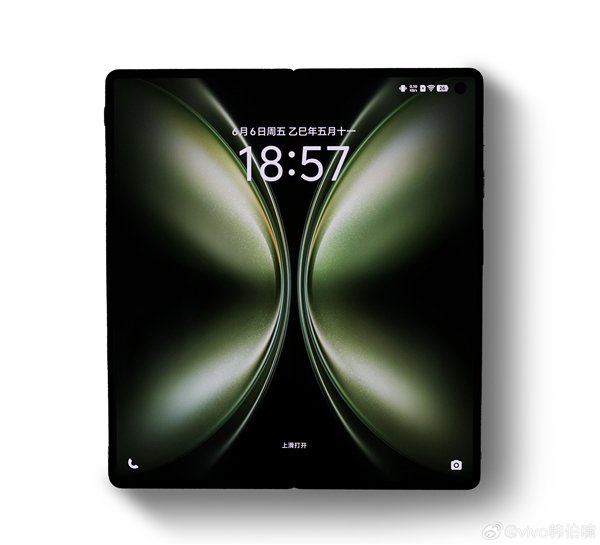 vivo X Fold5内外屏标配LTPO 8T:视效震撼