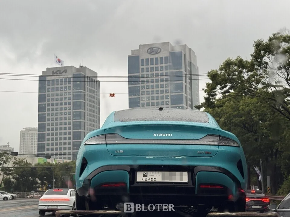 小米SU7出现在韩国街头，韩媒称买家为现代汽车